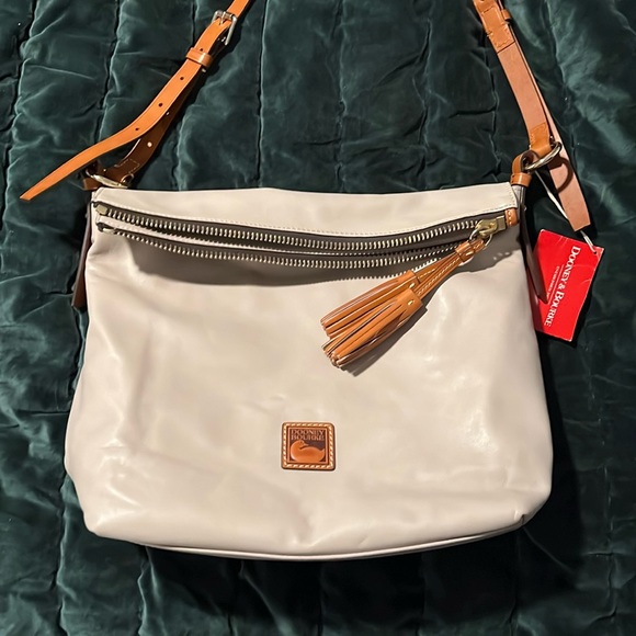 Dooney & Bourke purse - Picture 1 of 3